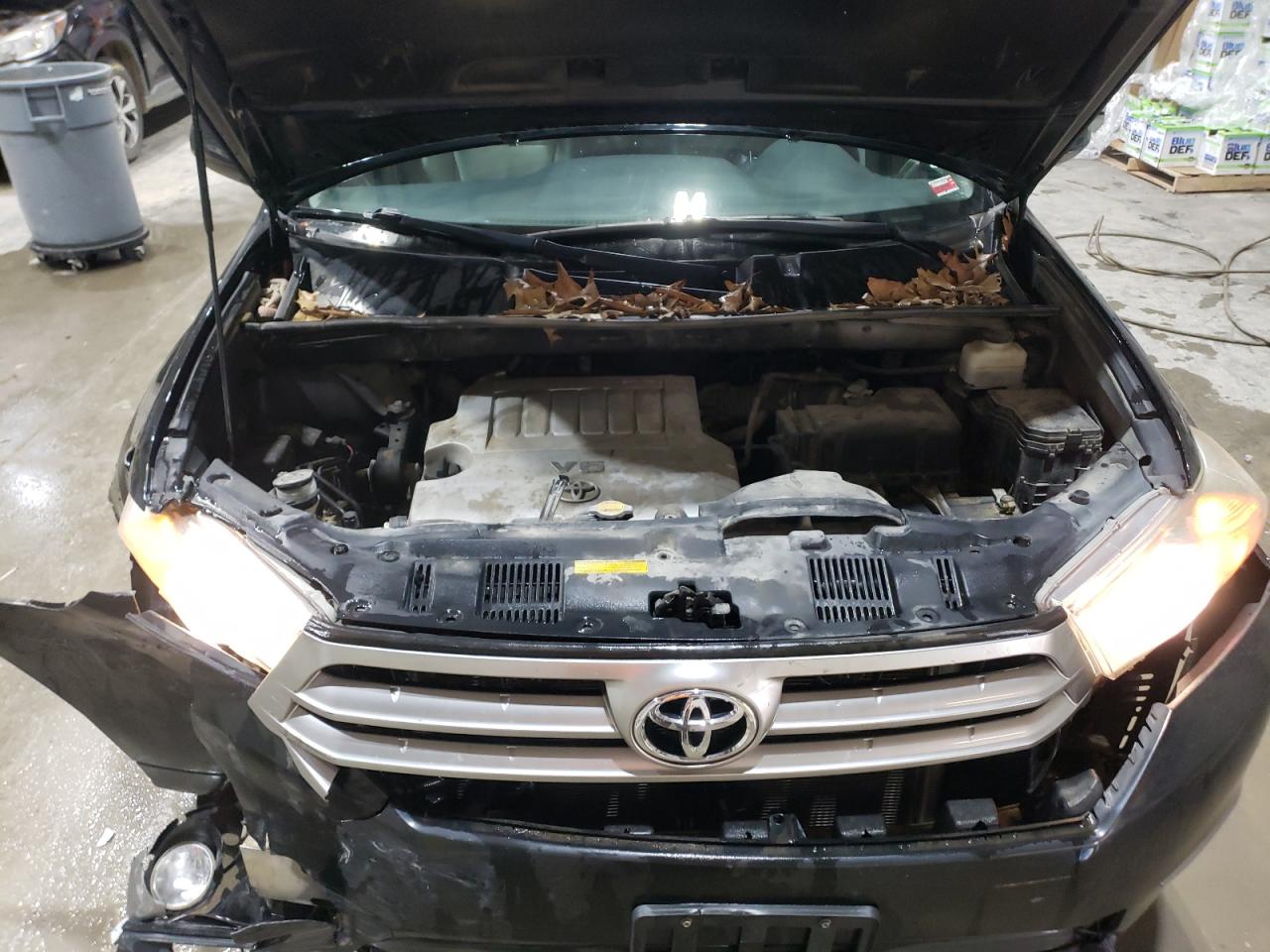 2013 Toyota Highlander - Image 12