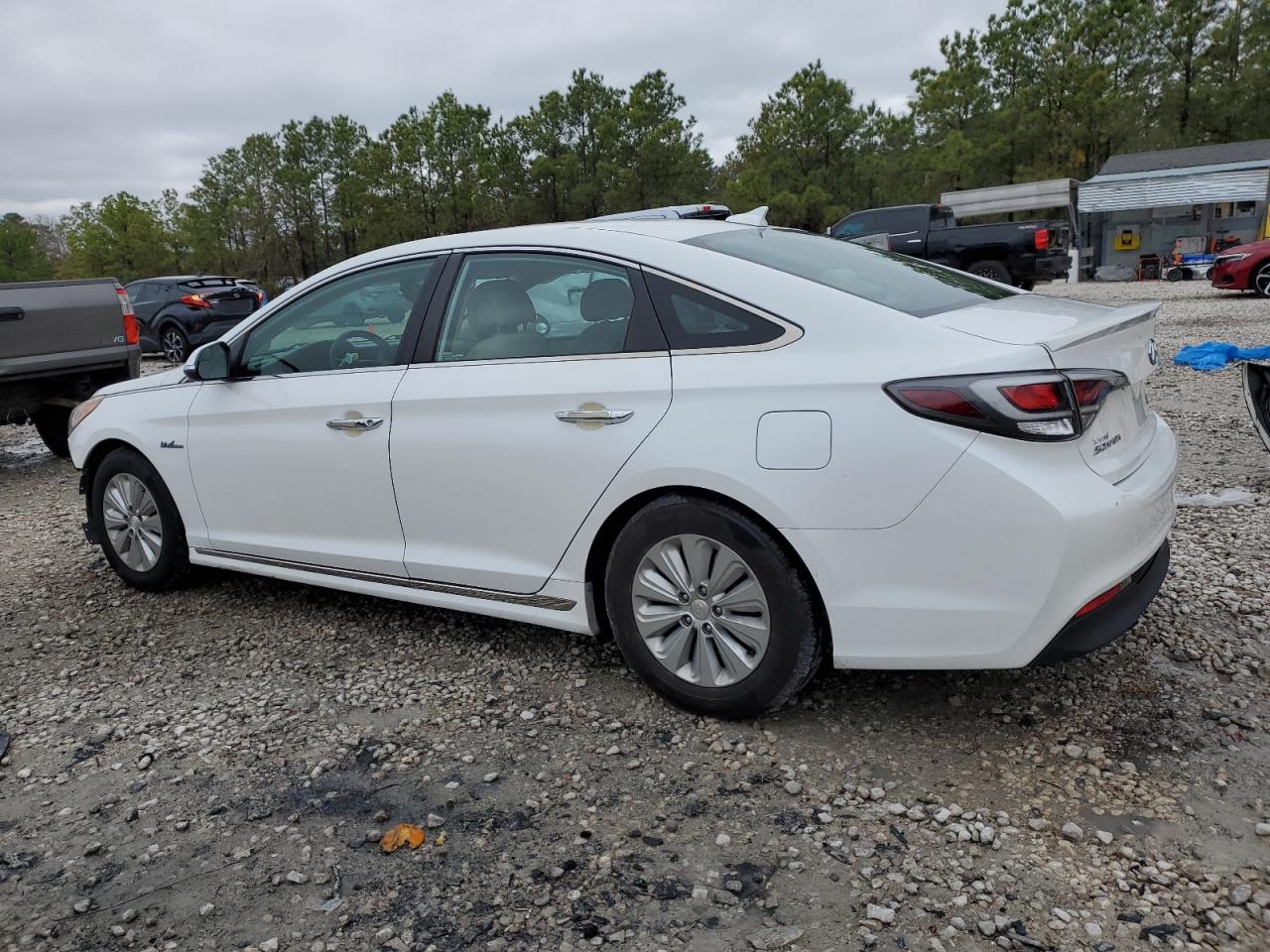 2016 Hyundai Sonata - Image 2