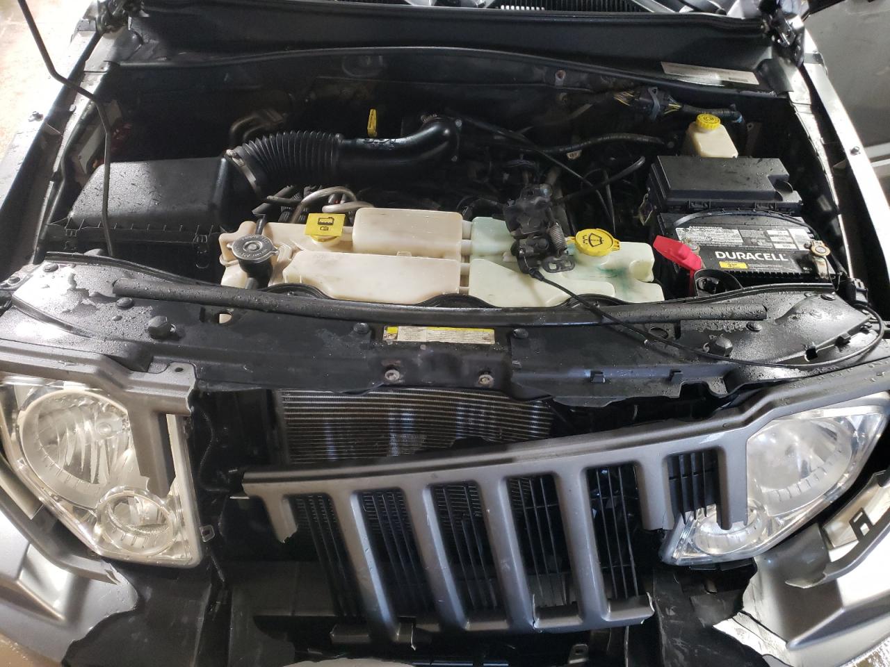2012 Jeep Liberty (North America) - Image 11