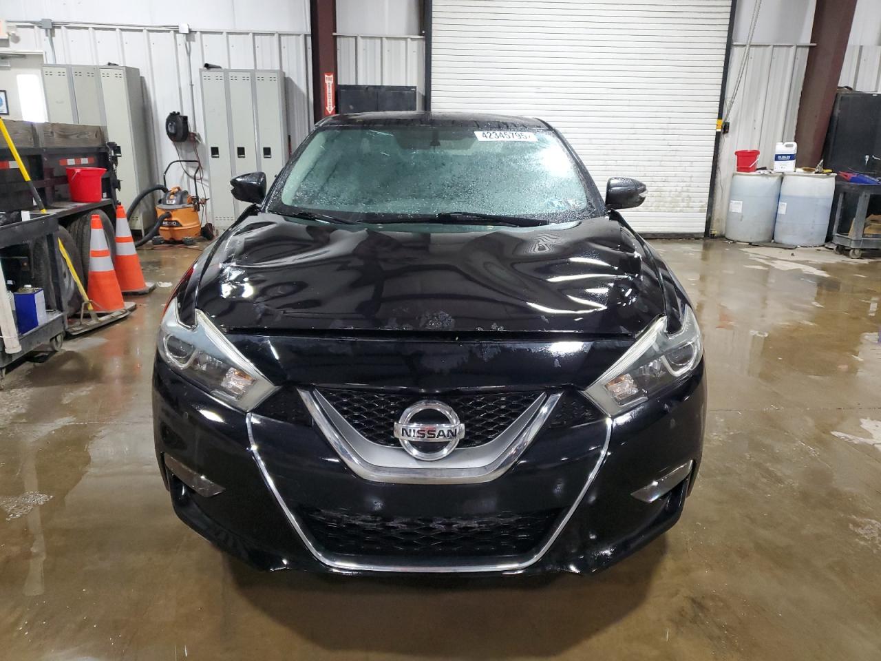 2016 Nissan Maxima - Image 5
