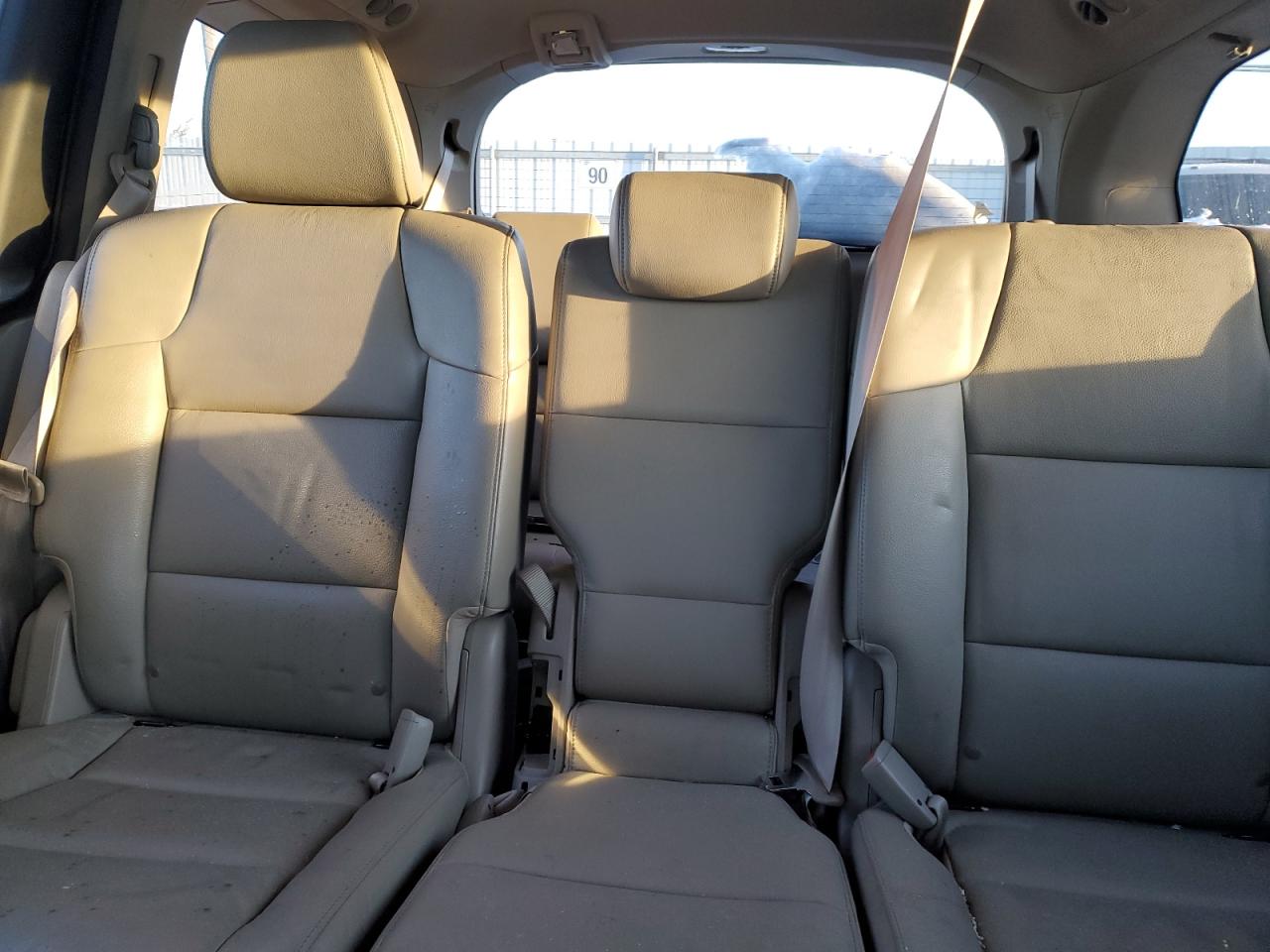 2014 Honda Odyssey - Image 10