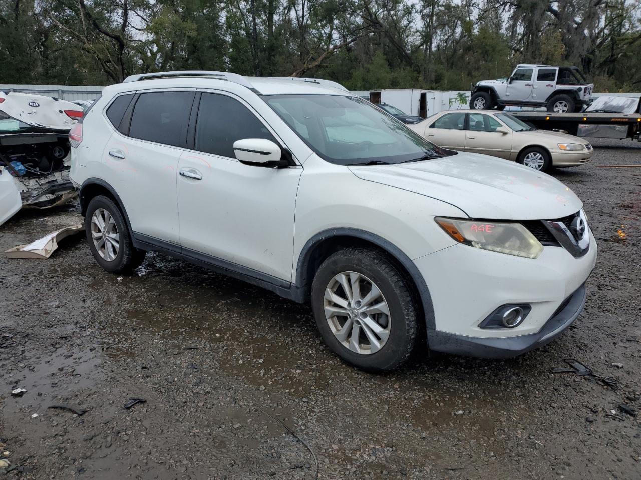 2016 Nissan Rogue - Image 4