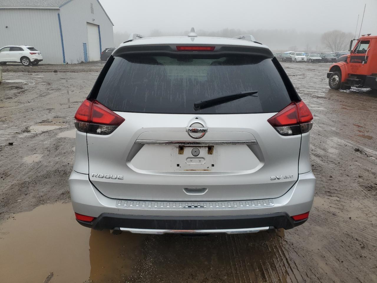 2017 Nissan Rogue - Image 6