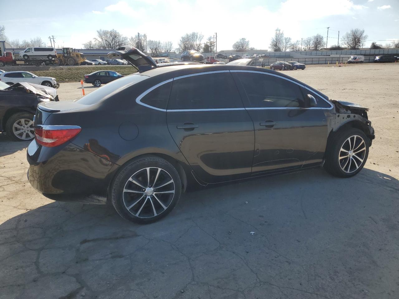 VIN 1G4PW5SK3G4138798 2016 BUICK VERANO no.3