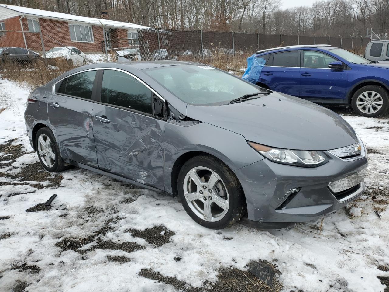 2018 Chevrolet Volt - Image 4