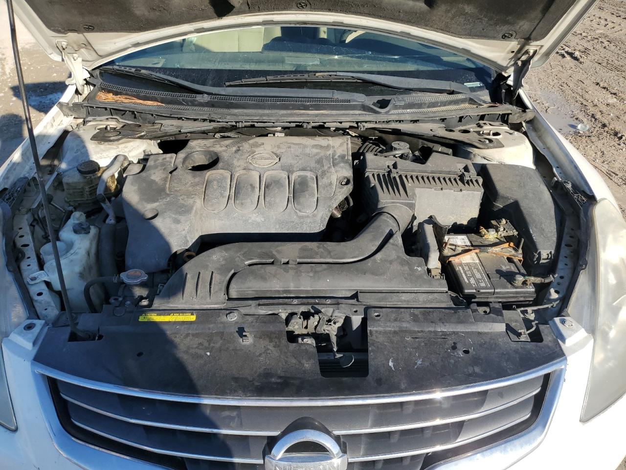 2010 Nissan Altima - Image 12