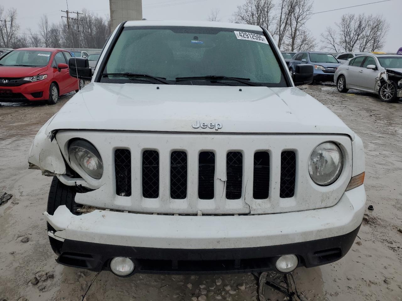 2017 Jeep Liberty (Patriot) - Image 5