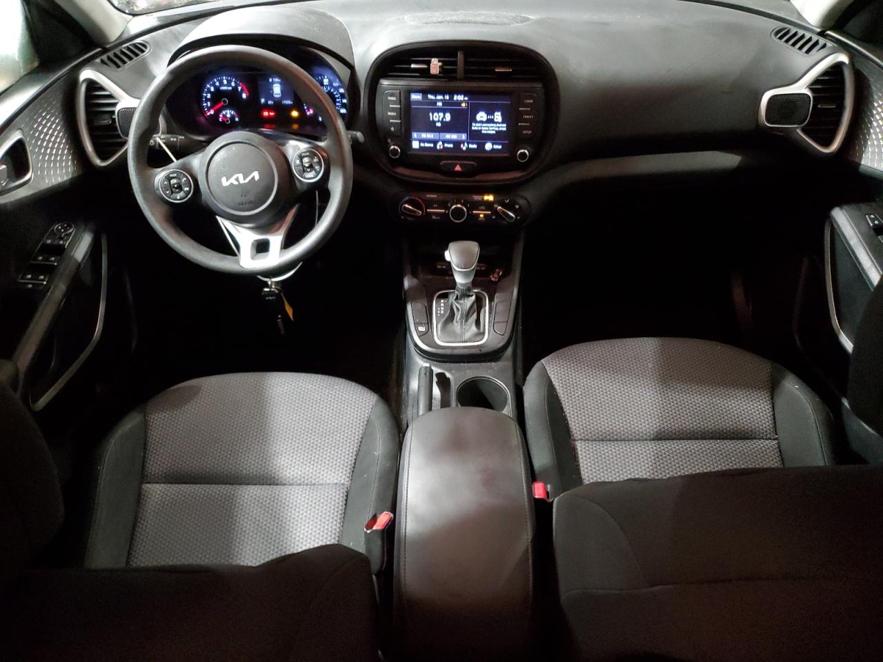 2022 Kia Soul - Image 8