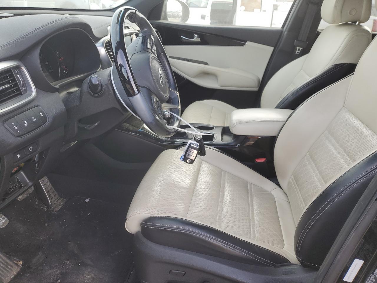 2016 Kia Sorento - Image 7