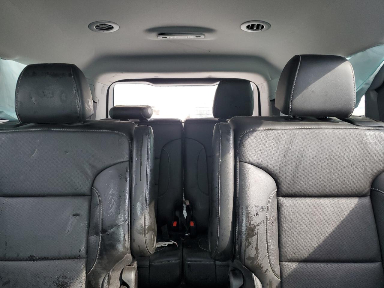 2020 GMC Acadia - Image 10