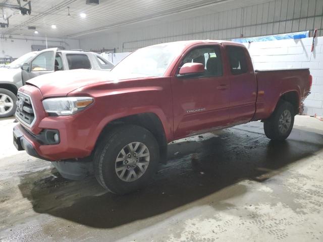 Пикапы TOYOTA TACOMA 2017 Красный