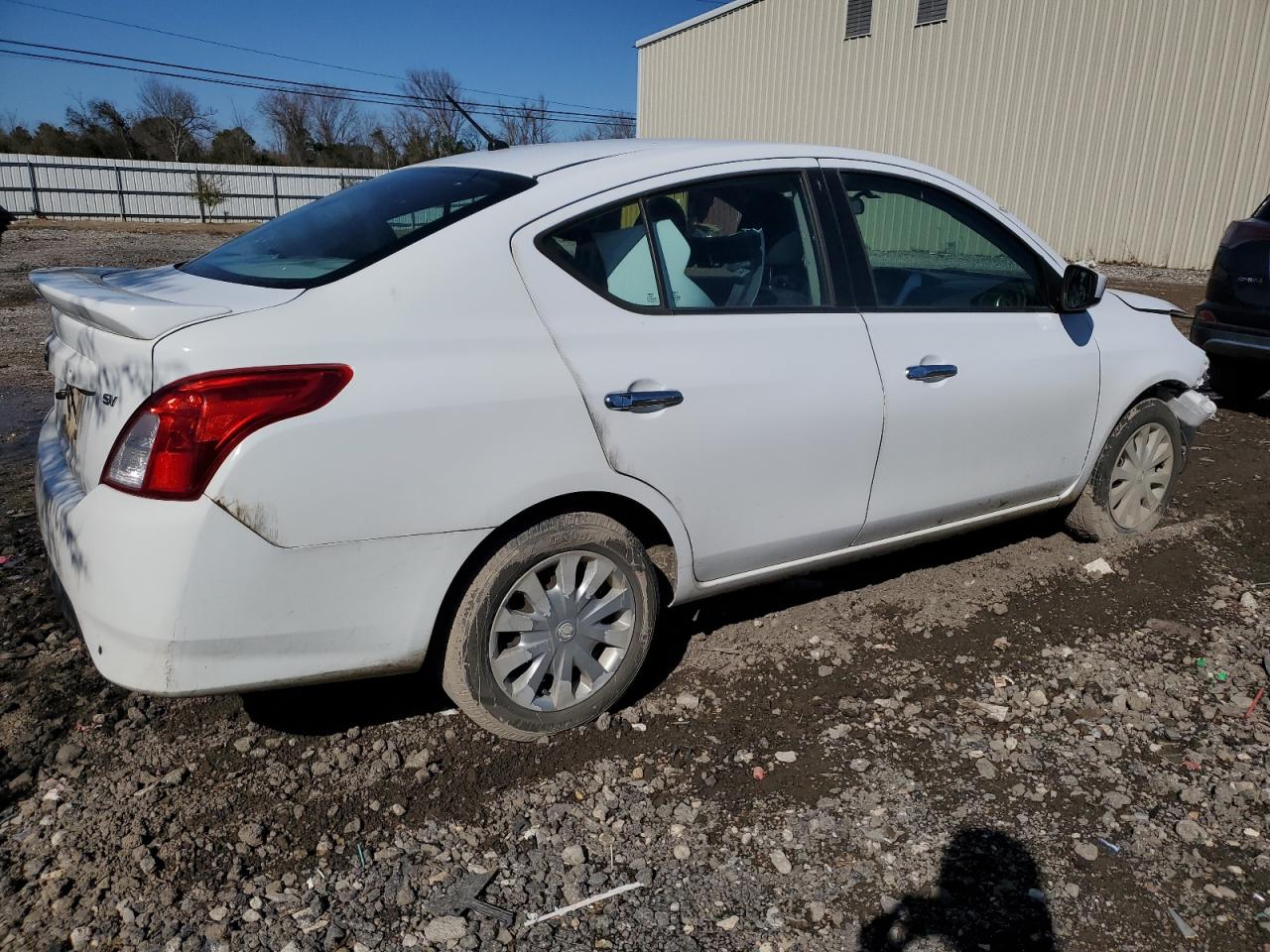 2019 Nissan Versa - Image 3