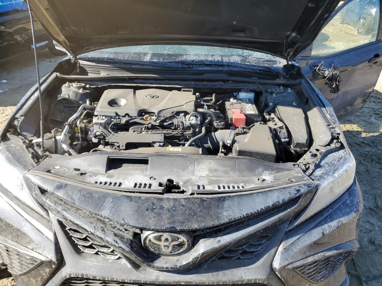 2021 Toyota Camry - Image 11