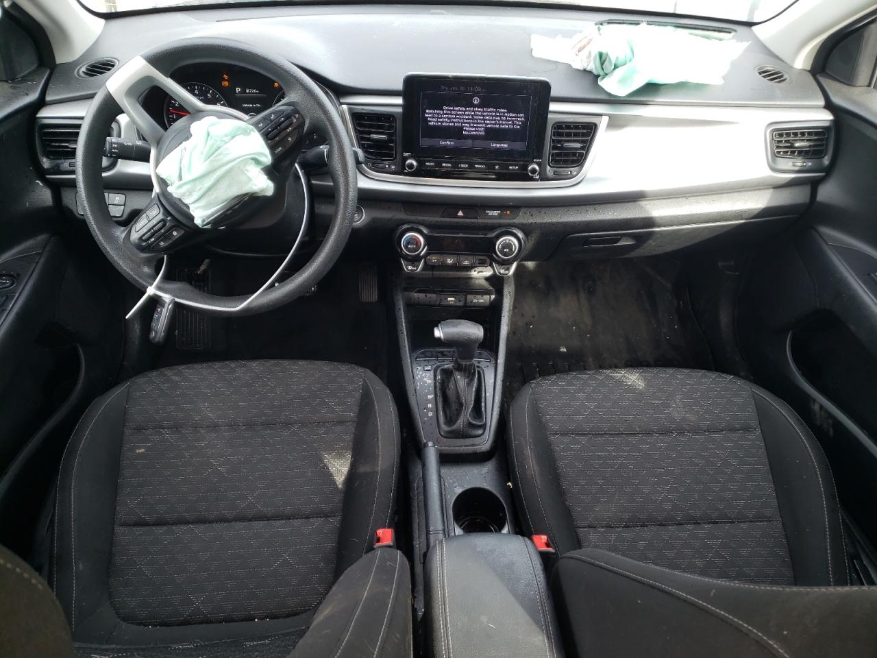 2022 Kia Rio - Image 8