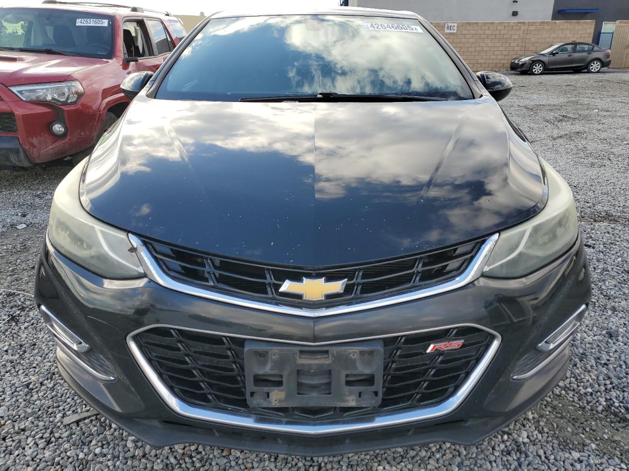 2017 Chevrolet Cruze - Image 5