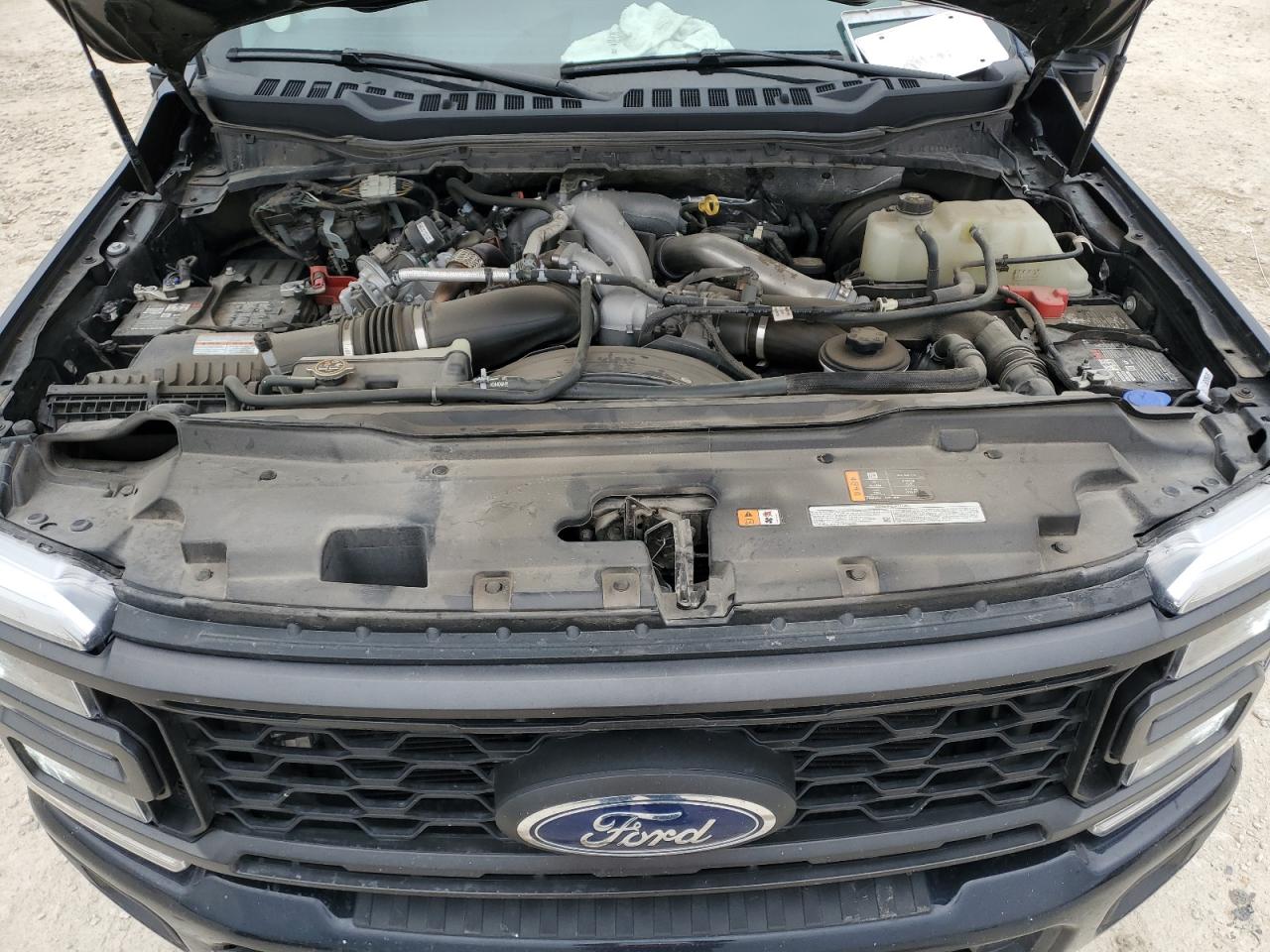 2023 Ford F250 - Image 12