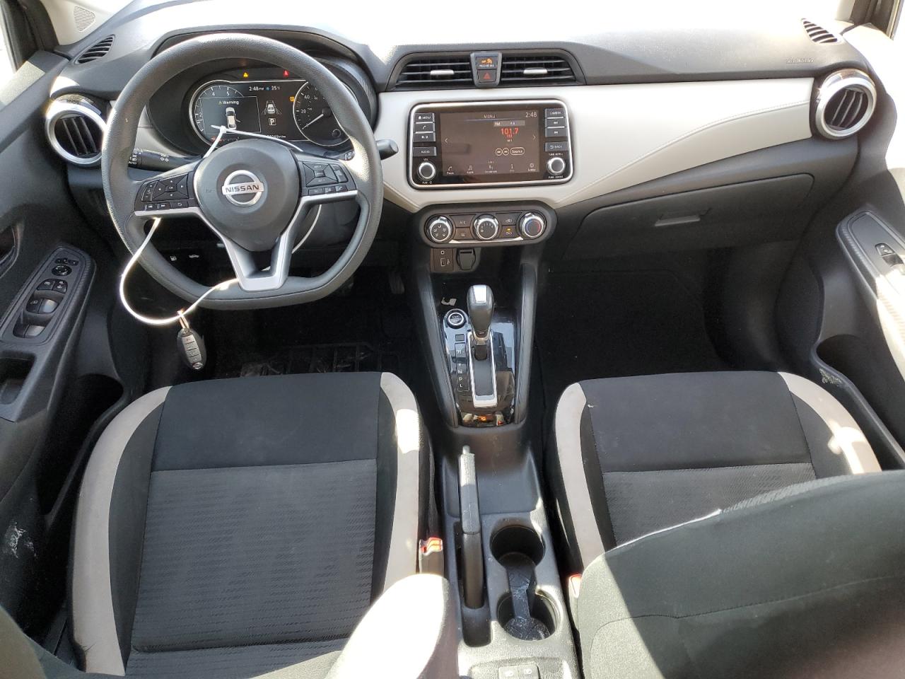 2021 Nissan Versa - Image 8