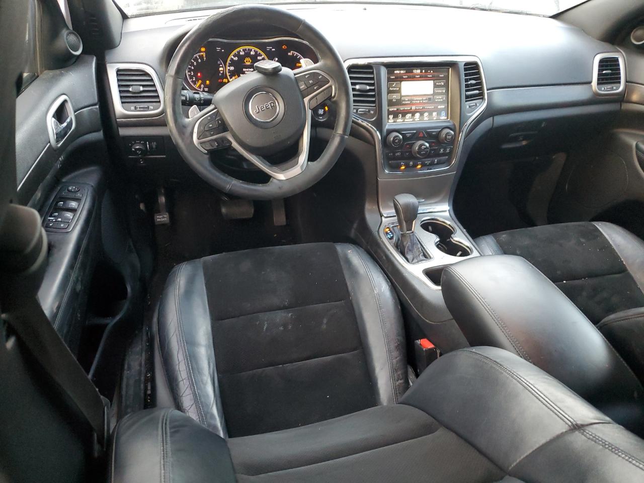 2017 Jeep Grand Cherokee - Image 8