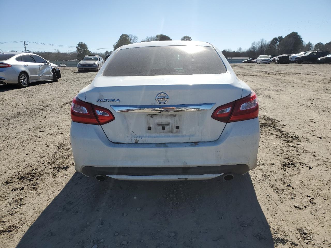 2016 Nissan Altima - Image 6