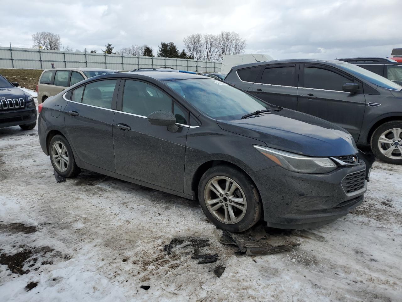 2017 Chevrolet Cruze - Image 4