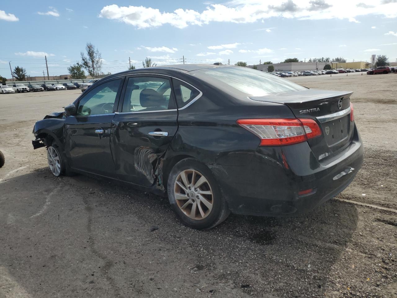 2015 Nissan Sentra - Image 2
