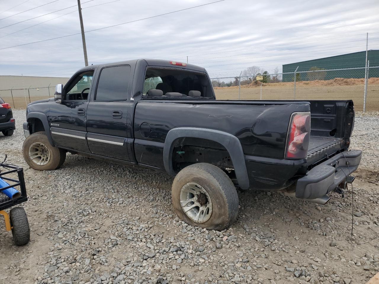 2007 Chevrolet Silverado - Image 2