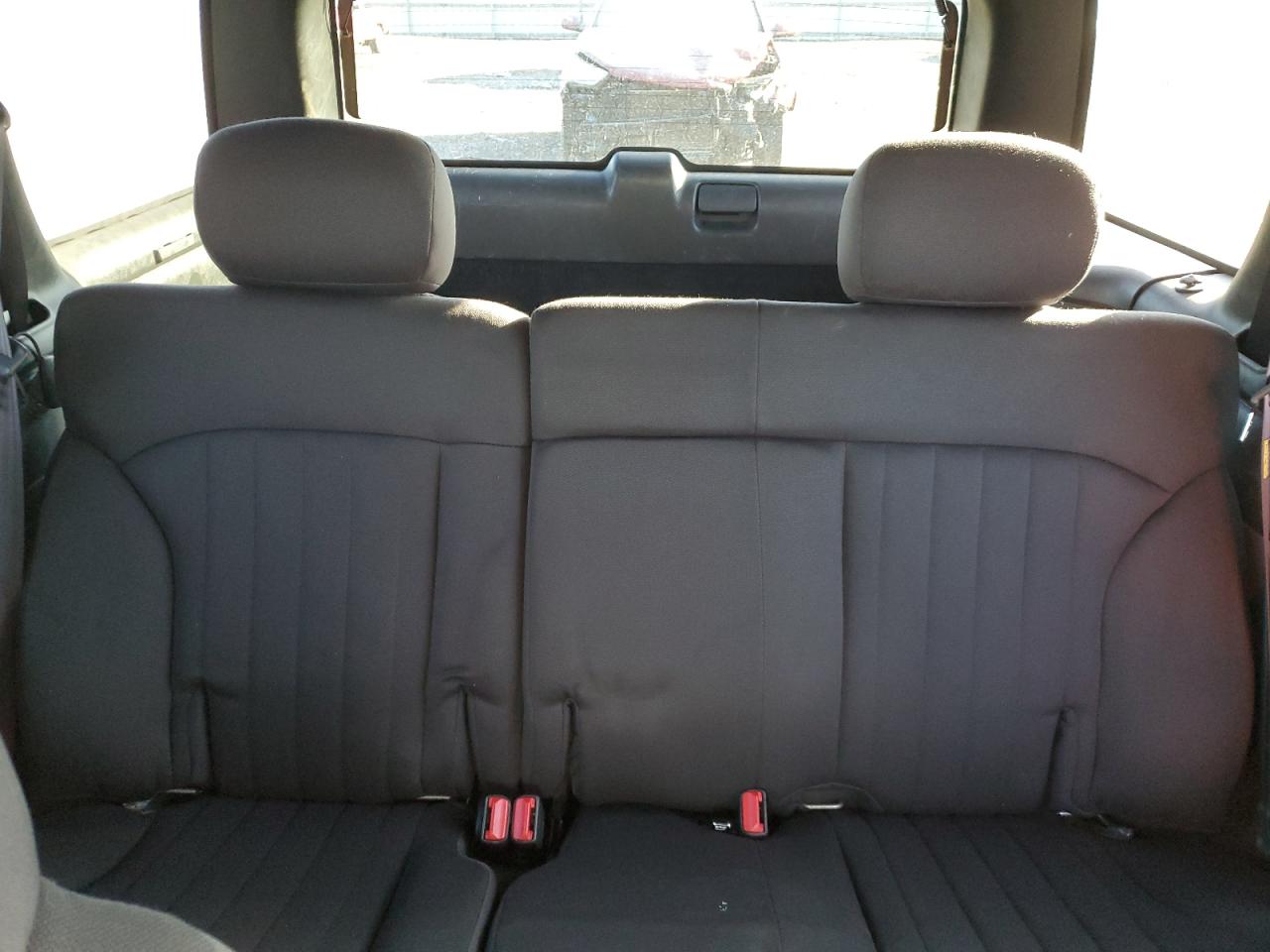2003 Chevrolet Blazer - Image 10