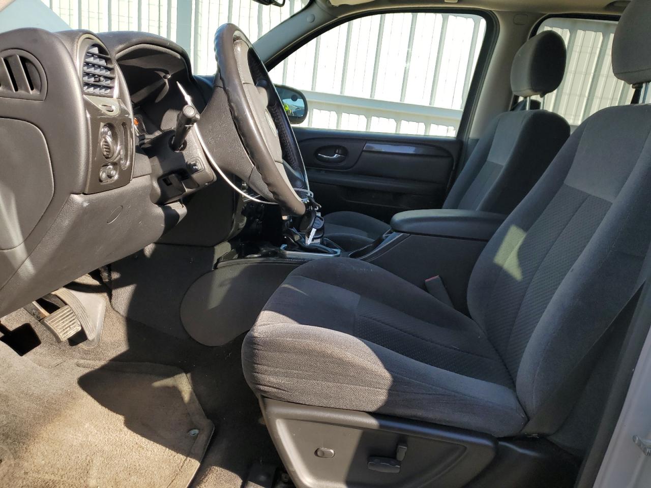 2008 GMC Envoy - Image 7