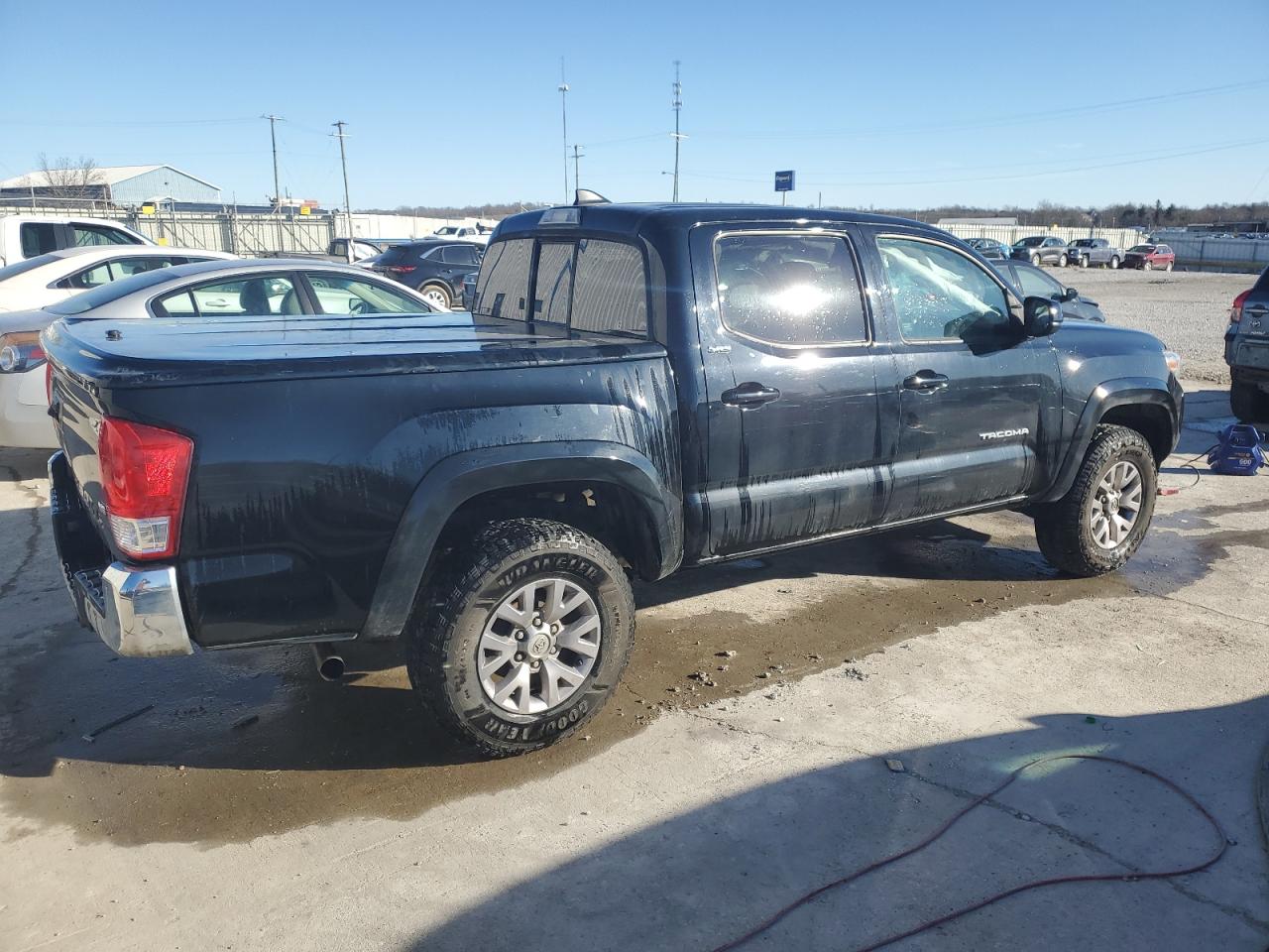 2016 Toyota Tacoma - Image 3