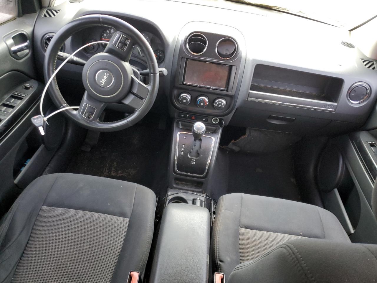 2011 Jeep Compass - Image 8