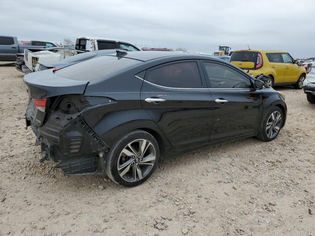 2015 Hyundai Elantra - Image 3
