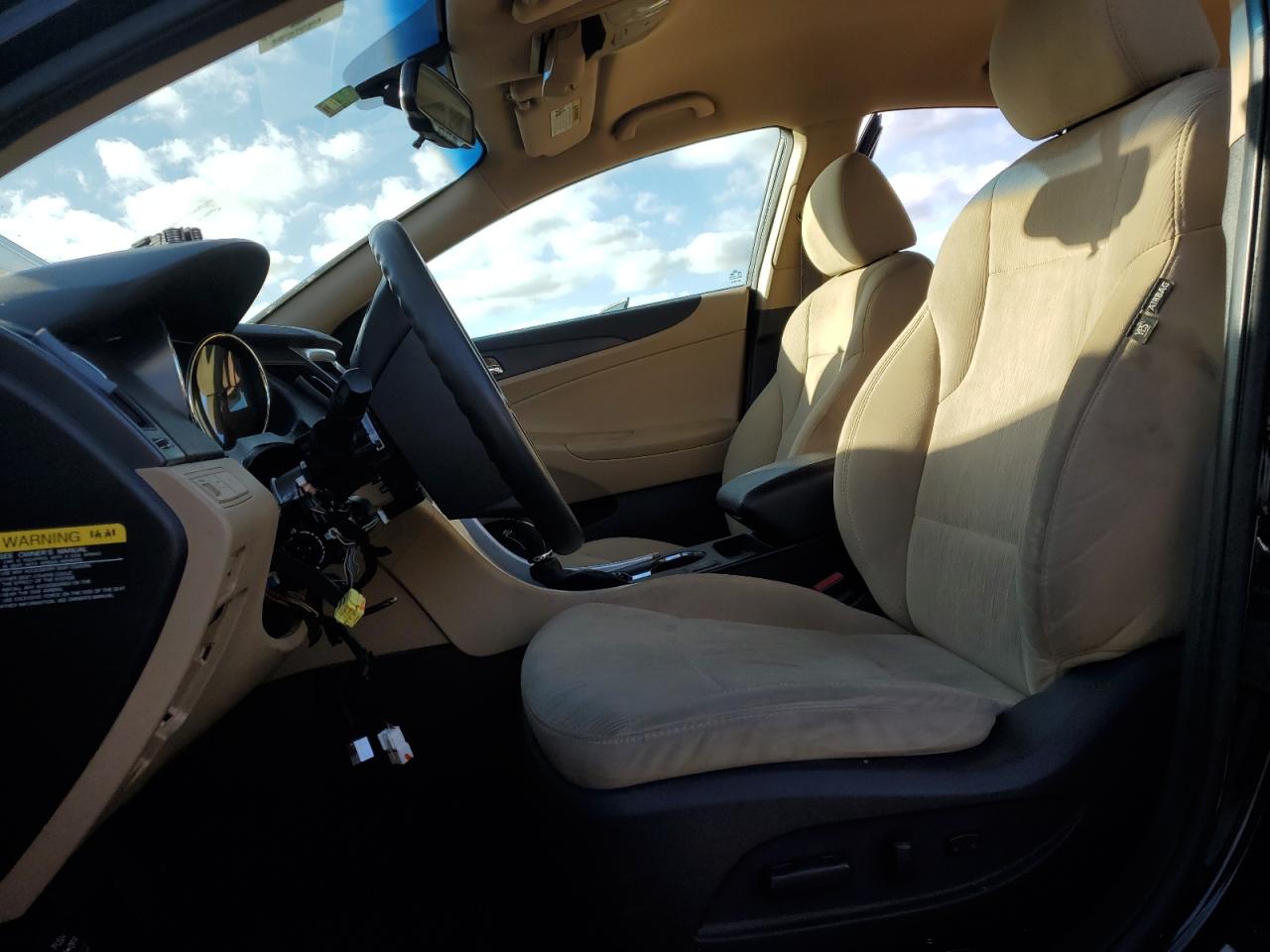 2013 Hyundai Sonata - Image 7