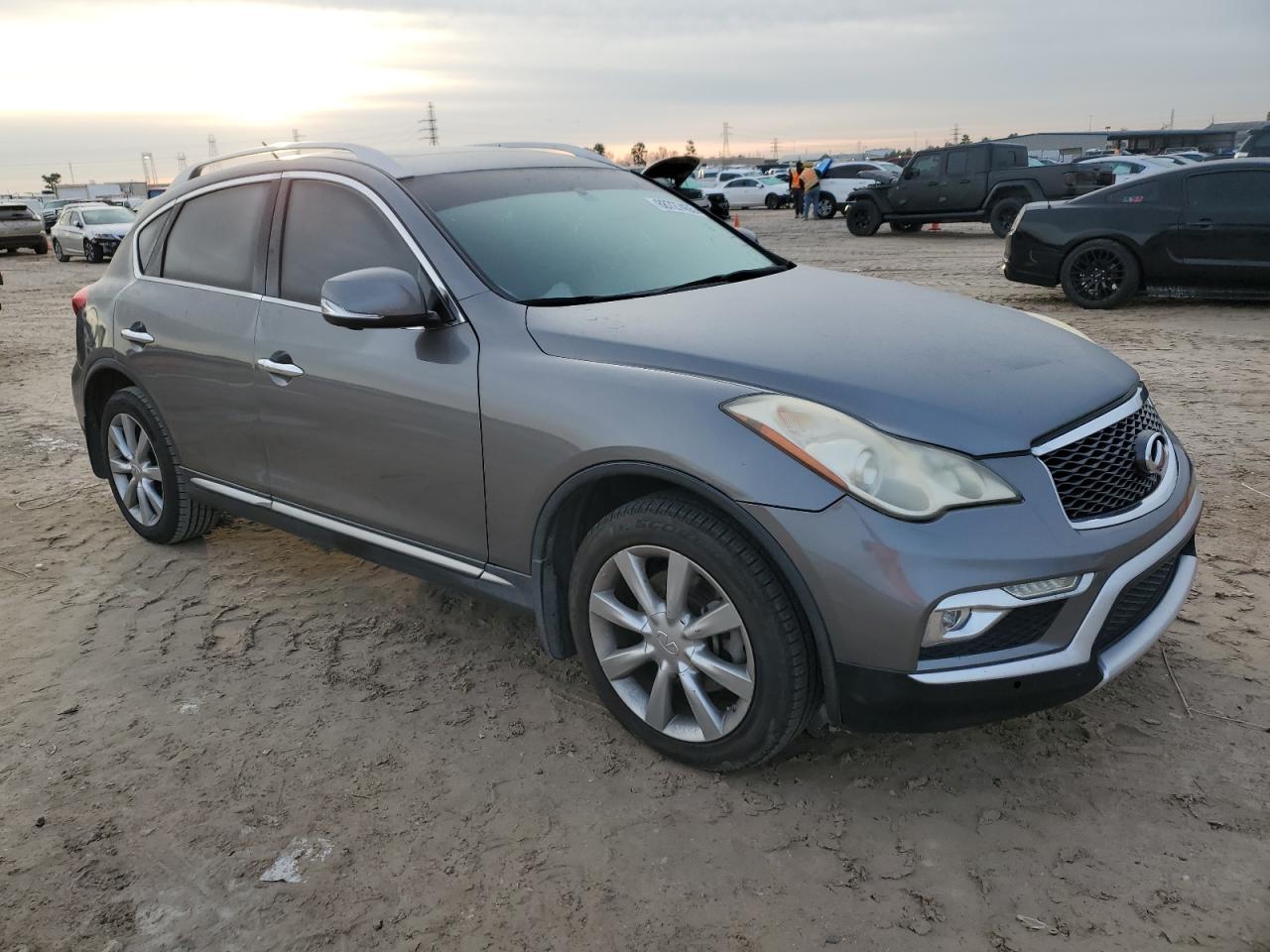 VIN JN1BJ0RP6HM385898 2017 INFINITI QX50 no.4