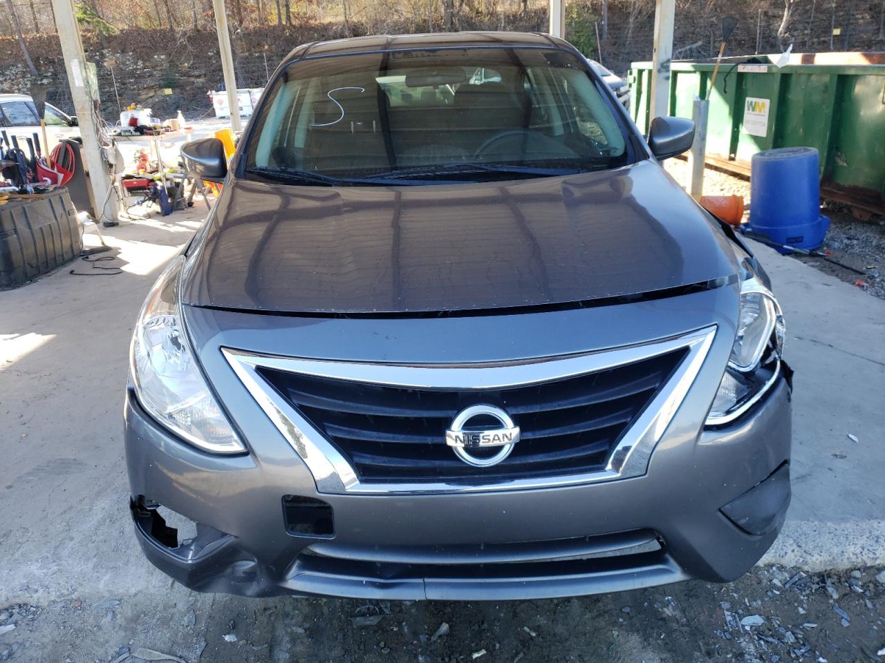 2019 Nissan Versa - Image 5
