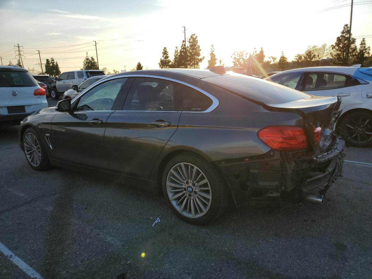 VIN WBA4B1C55GG241785 2016 BMW 4 SERIES no.2