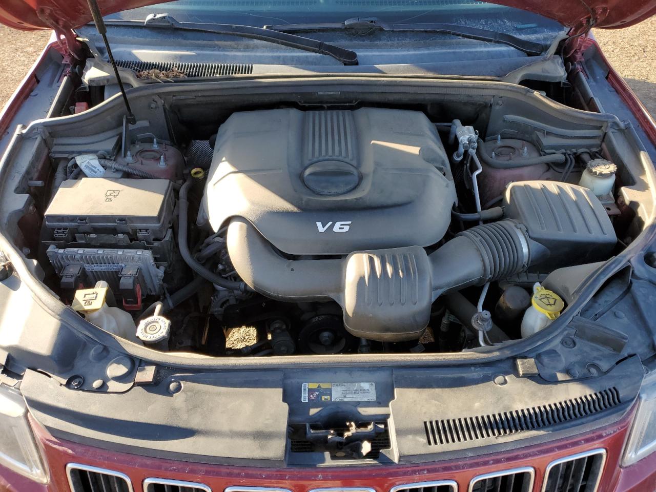 2014 Jeep Grand Cherokee - Image 12