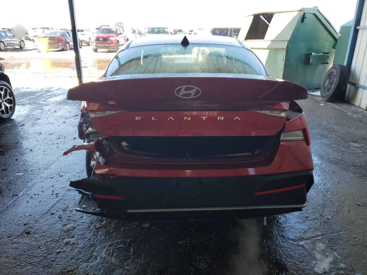 2024 Hyundai Elantra - Image 6
