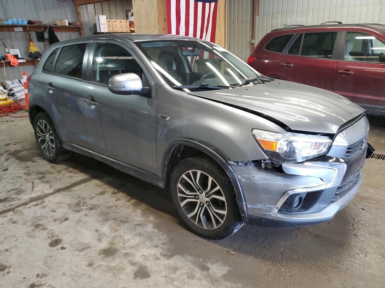 2016 Mitsubishi Outlander - Image 4