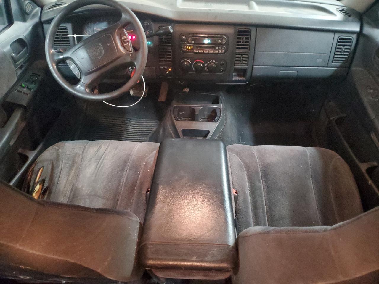 2001 Dodge Dakota - Image 8