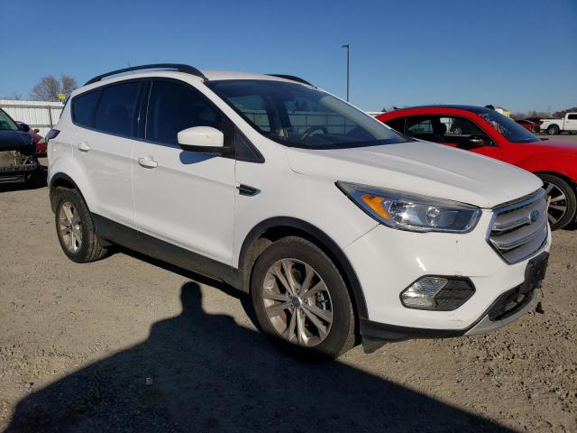  FORD ESCAPE 2018 Biały