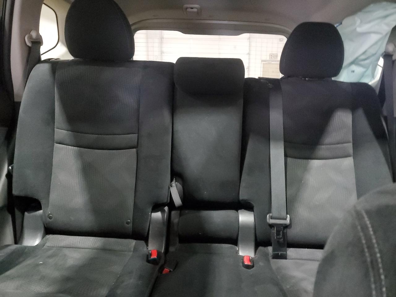 2015 Nissan Rogue - Image 10