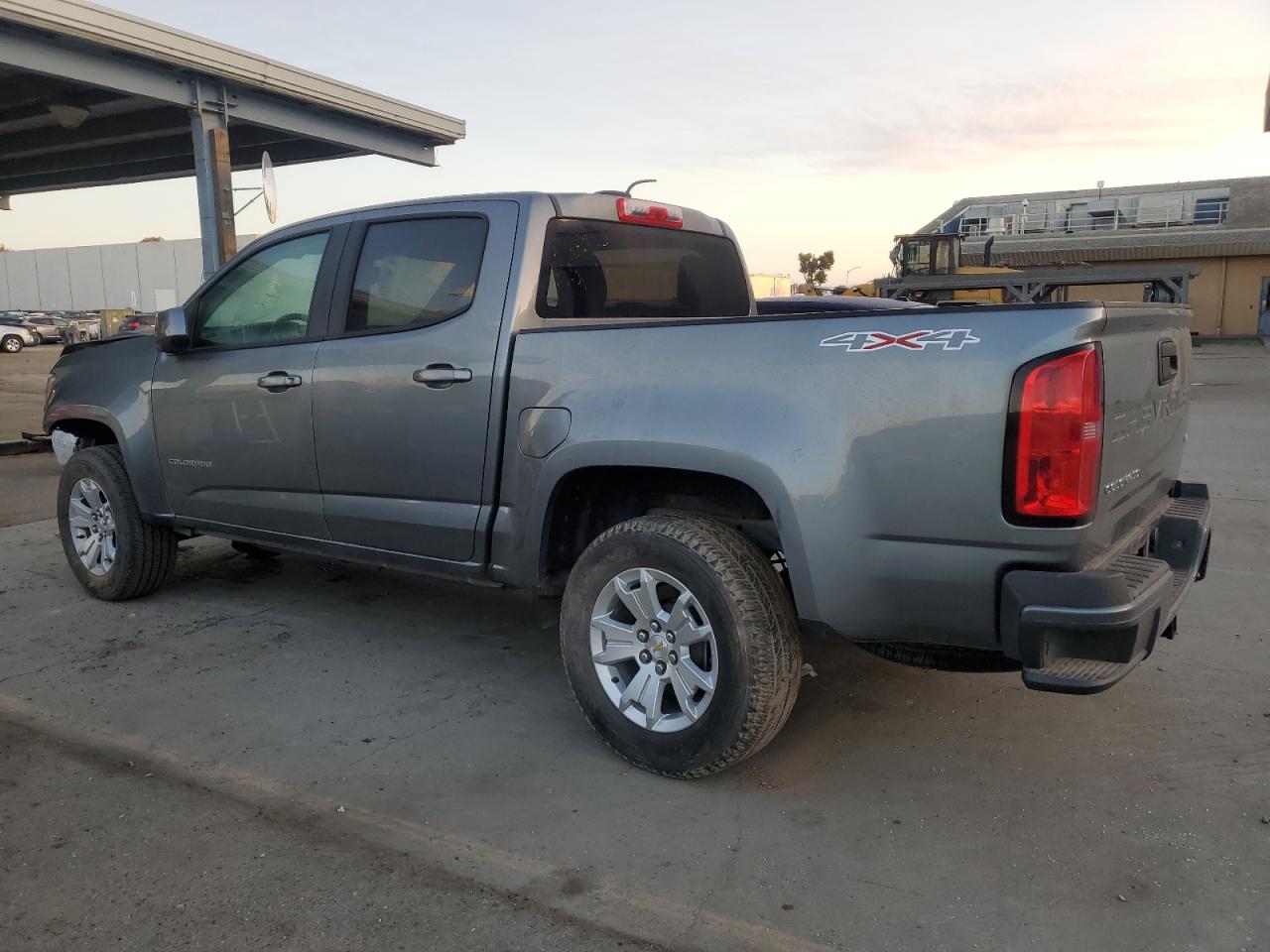 2022 Chevrolet Colorado - Image 2