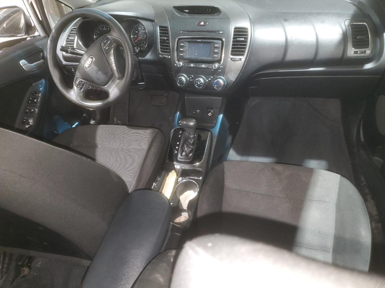 2018 Kia Forte - Image 8