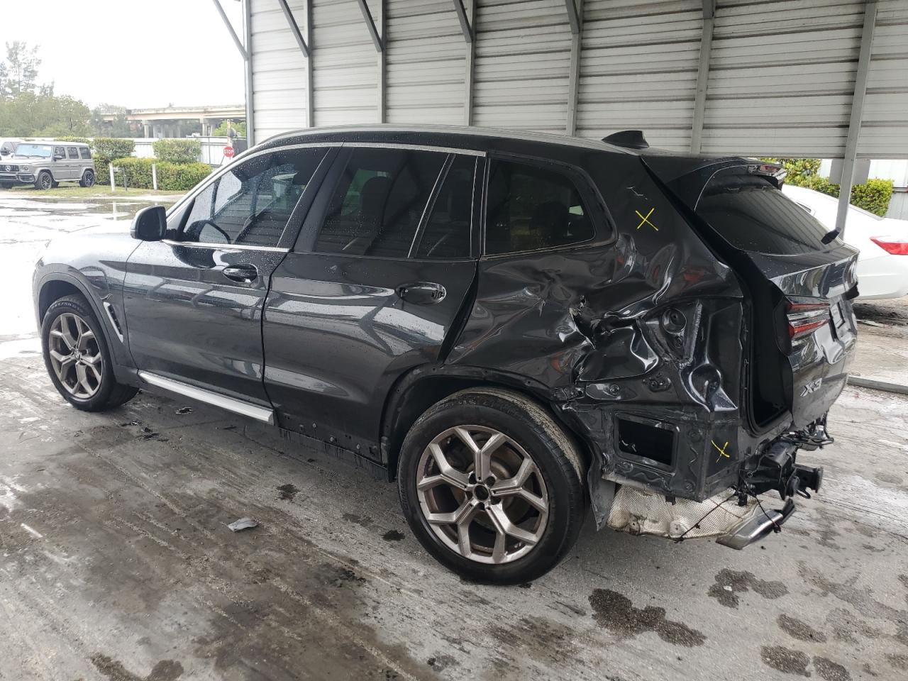 2022 BMW X3 - Image 2