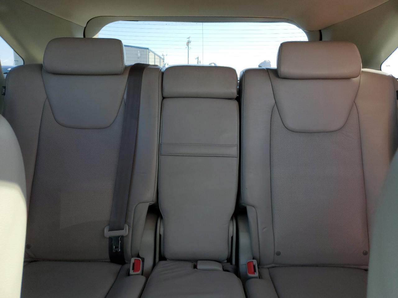 2010 Lexus RX - Image 10