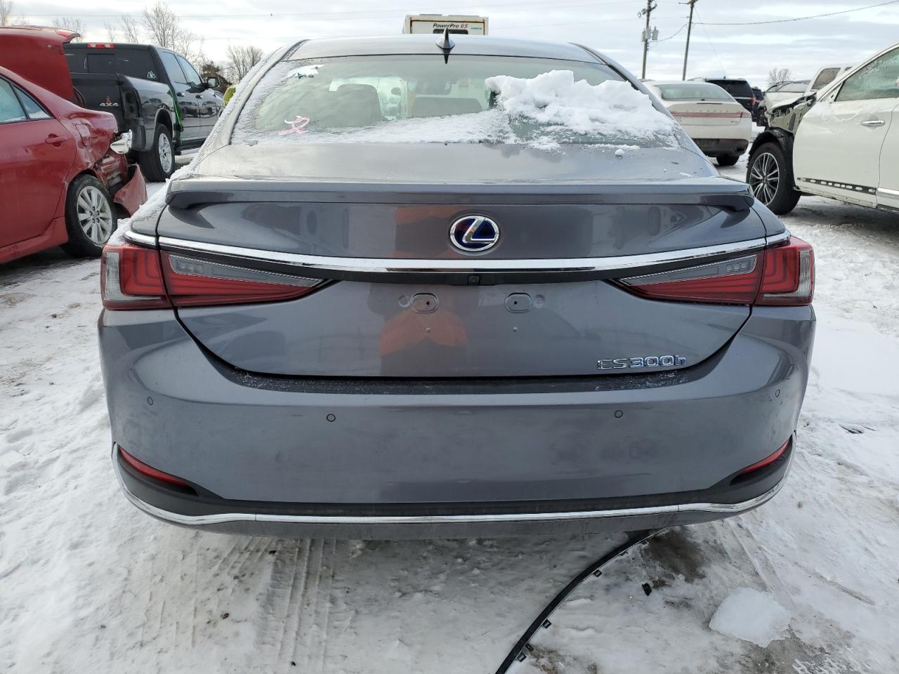 2020 Lexus ES - Image 6