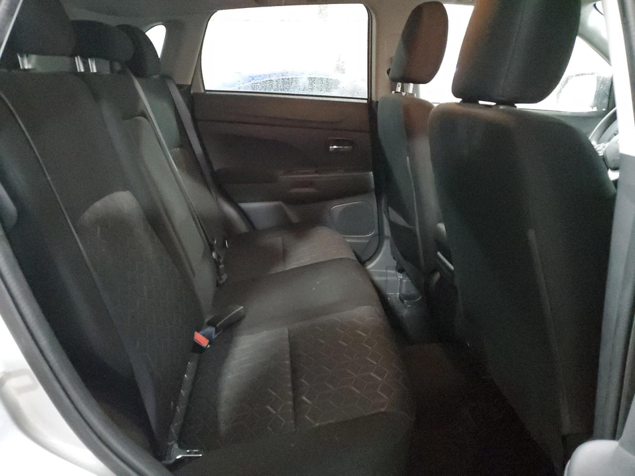 2024 Mitsubishi Outlander - Image 11