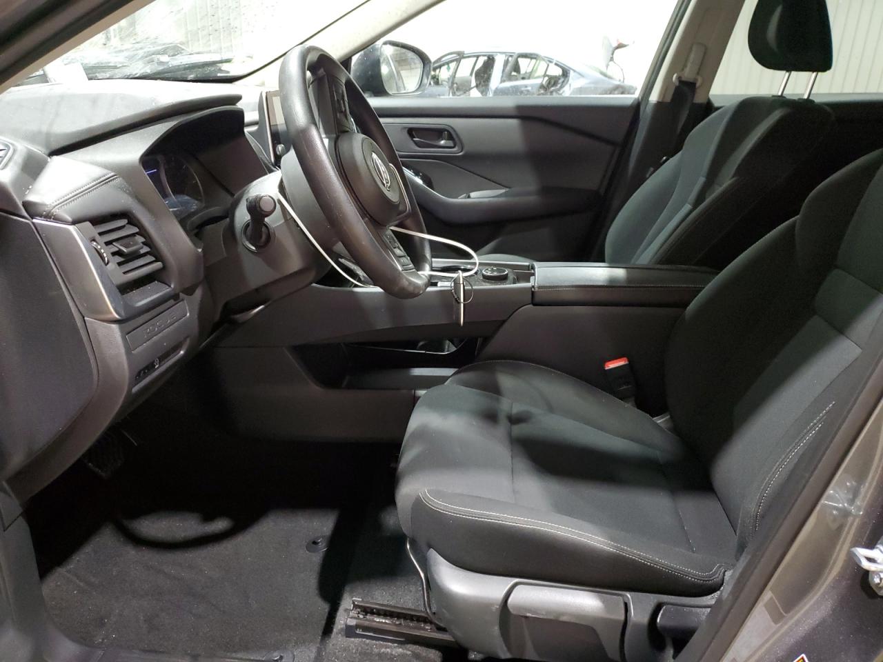 2024 Nissan Rogue - Image 7