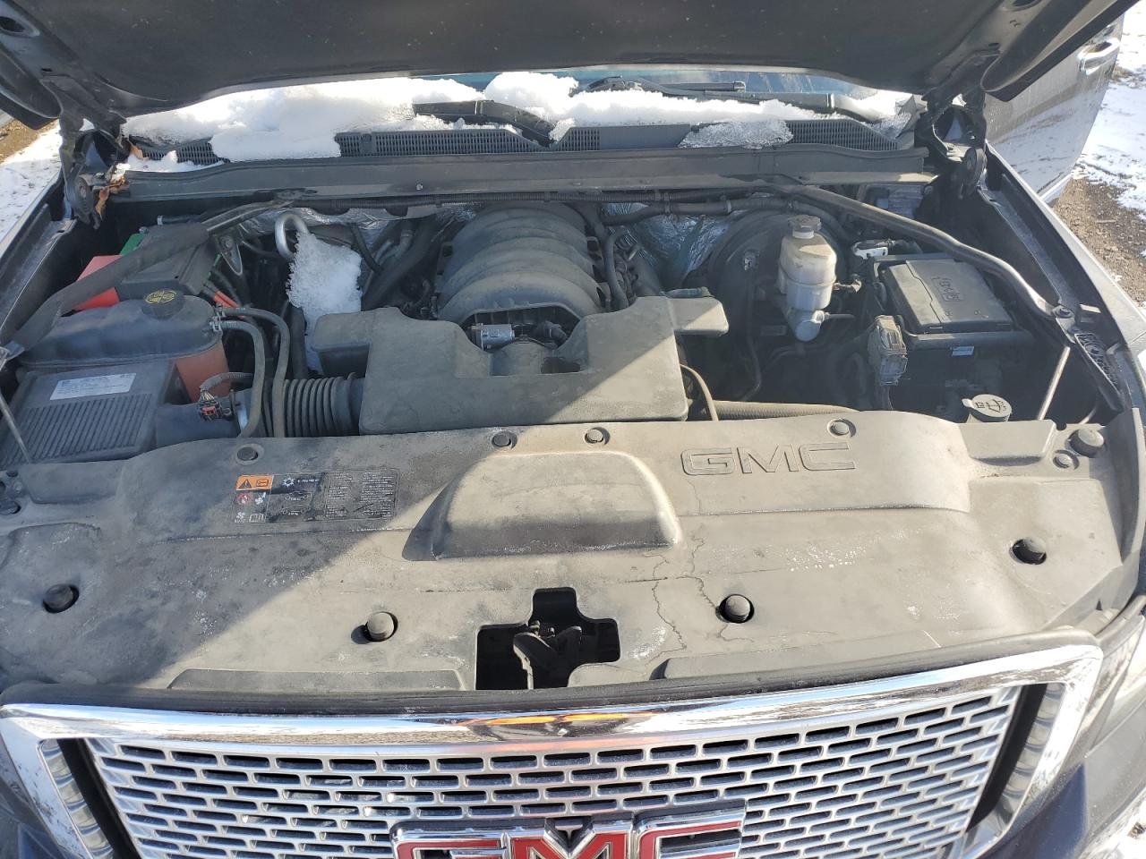 2016 GMC Yukon - Image 12