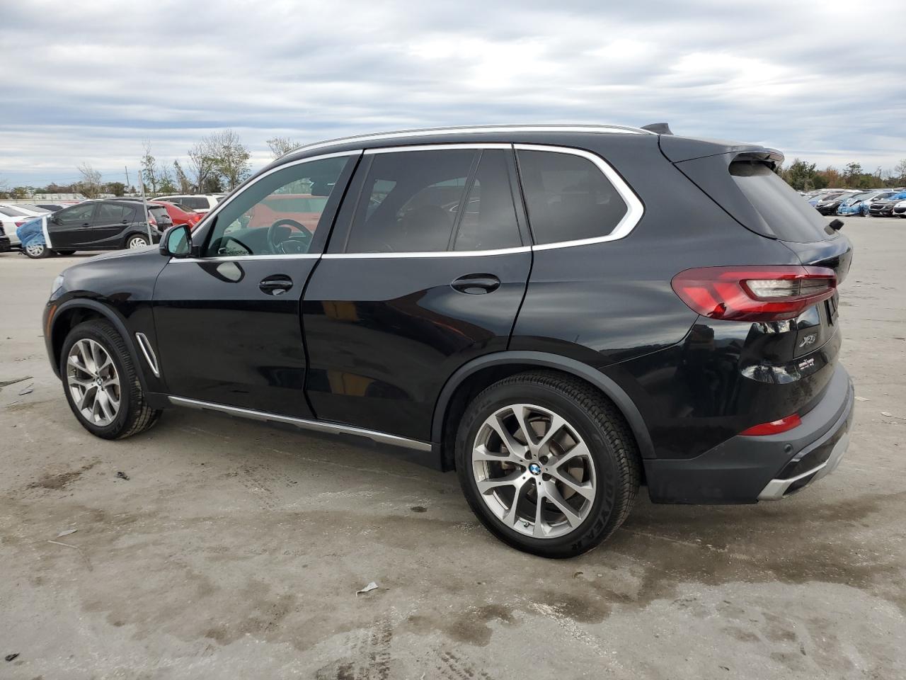 2021 BMW X5 - Image 2